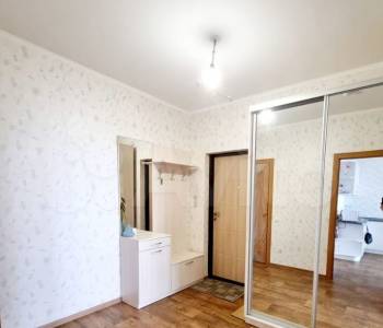 Продается 1-комнатная квартира, 50,2 м²