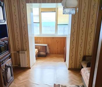 Продается Многокомнатная квартира, 79,4 м²