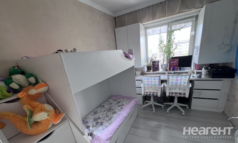 Продается 3-х комнатная квартира, 49 м²