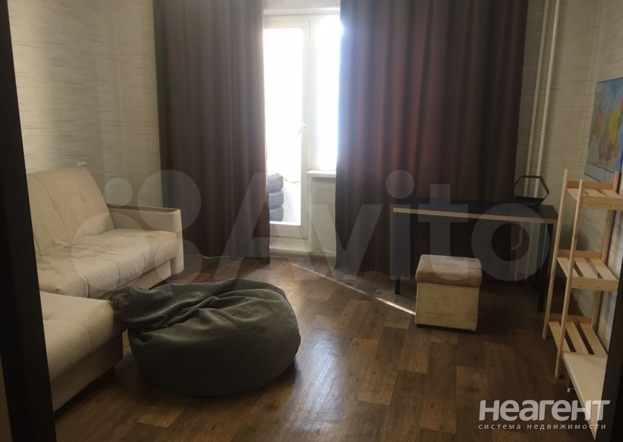 Продается 1-комнатная квартира, 41 м²