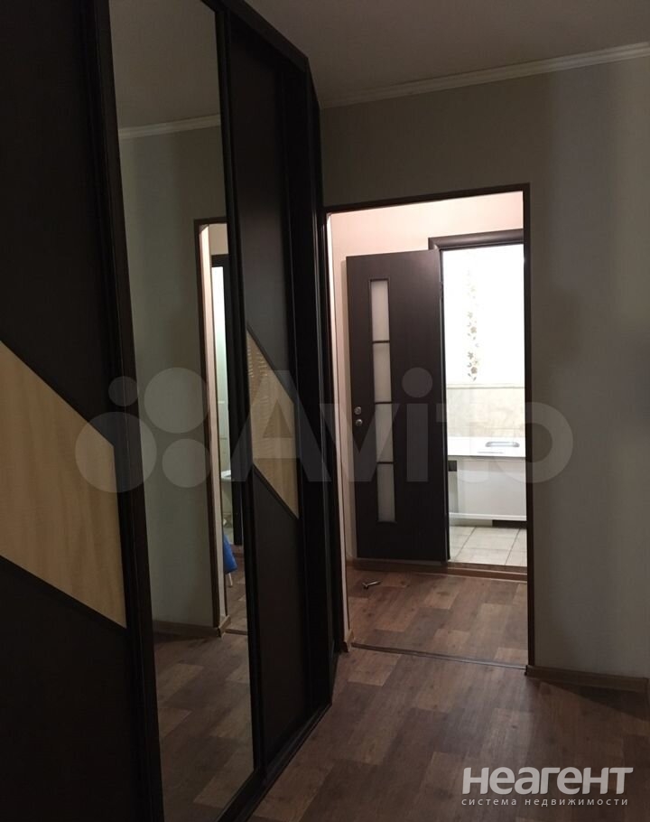 Продается 1-комнатная квартира, 41 м²