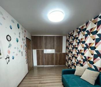 Продается 1-комнатная квартира, 30,1 м²