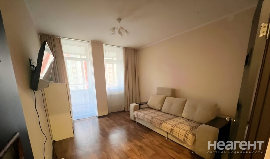 Продается 1-комнатная квартира, 36 м²