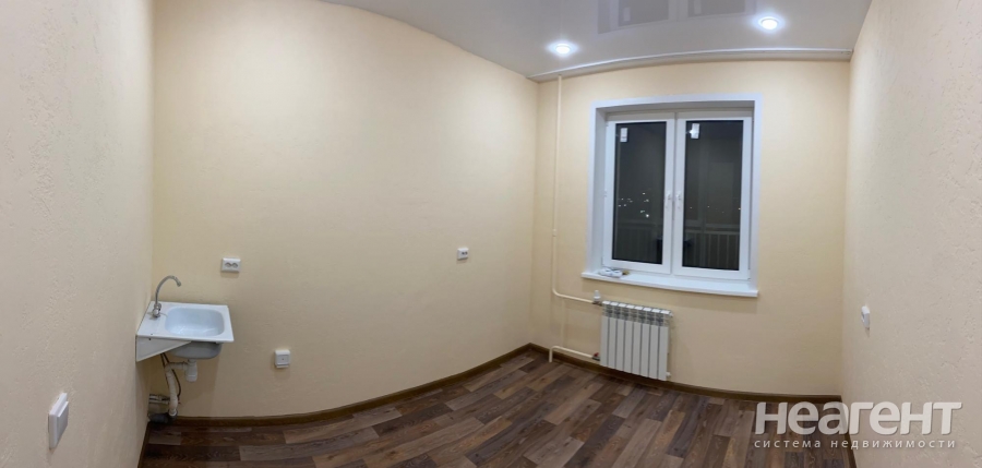 Продается 1-комнатная квартира, 40,3 м²