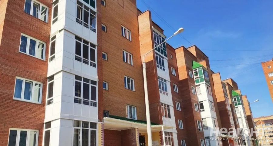 Продается 1-комнатная квартира, 41 м²