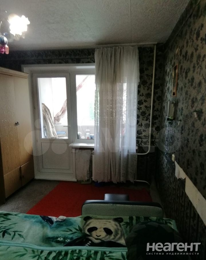 Продается 1-комнатная квартира, 32 м²