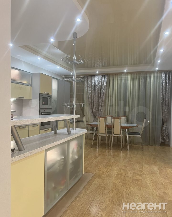 Продается 3-х комнатная квартира, 125 м²