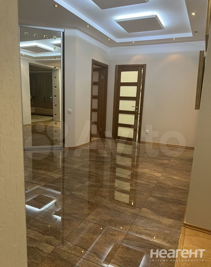 Продается 3-х комнатная квартира, 125 м²