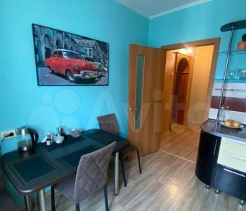 Продается 1-комнатная квартира, 40,4 м²