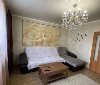 Продается 1-комнатная квартира, 40,4 м²