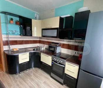 Продается 1-комнатная квартира, 40,4 м²