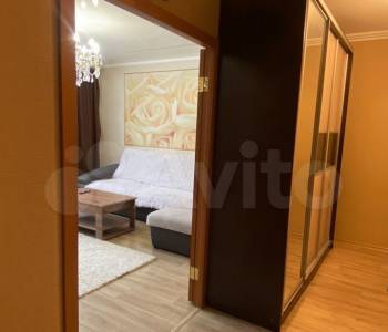 Продается 1-комнатная квартира, 40,4 м²