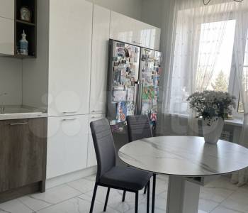 Продается Многокомнатная квартира, 146 м²