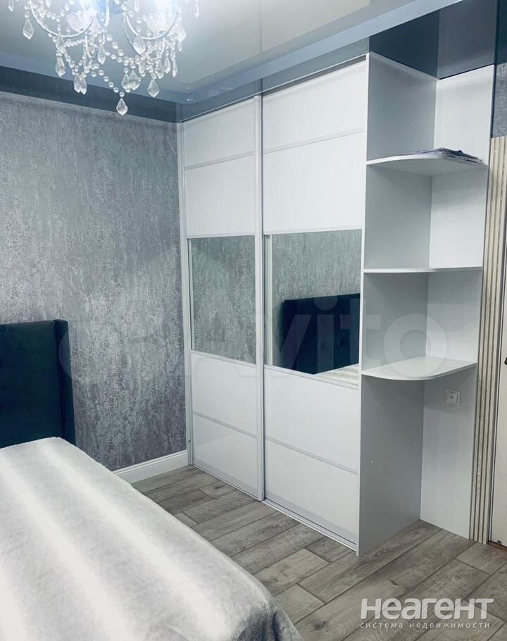 Продается Многокомнатная квартира, 105,7 м²