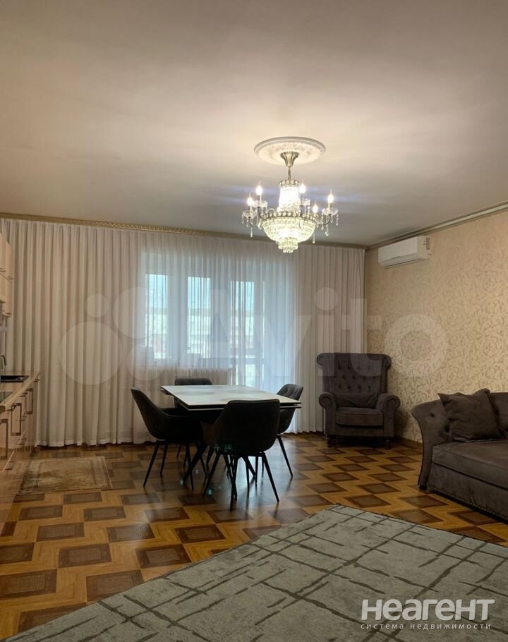 Продается Многокомнатная квартира, 105,7 м²