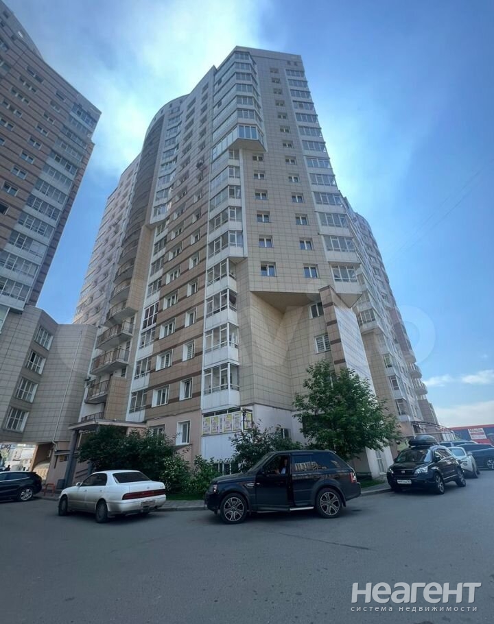 Продается 3-х комнатная квартира, 77 м²