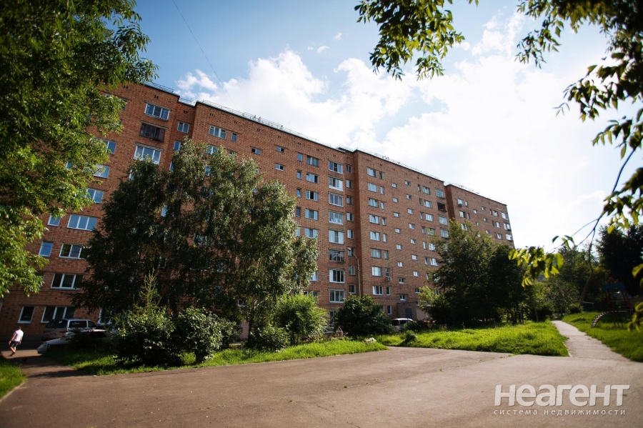 Продается Многокомнатная квартира, 80,4 м²