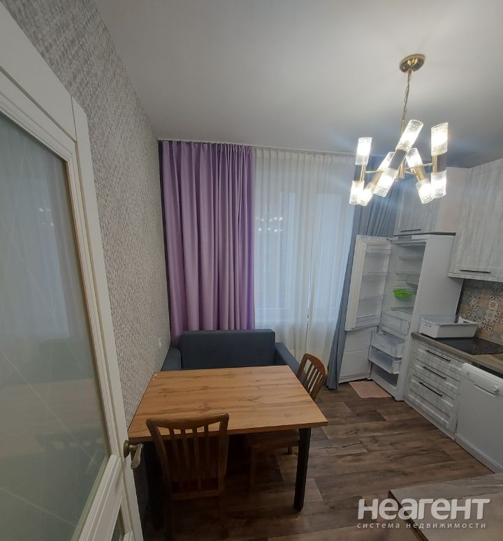 Сдается 2-х комнатная квартира, 52 м²