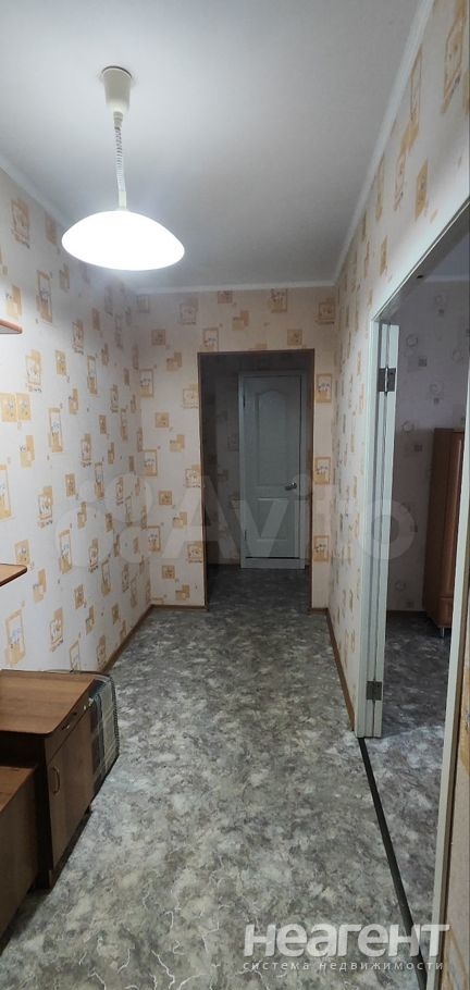 Продается Многокомнатная квартира, 79,9 м²