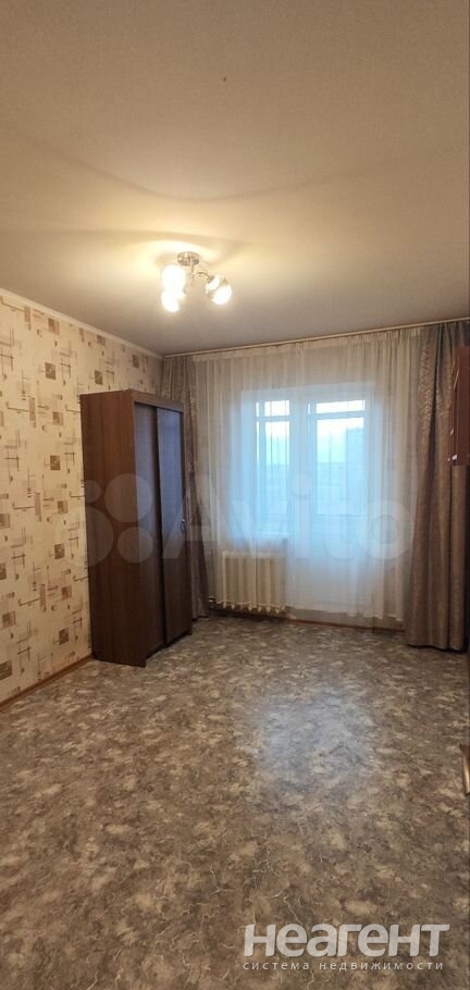 Продается Многокомнатная квартира, 79,9 м²