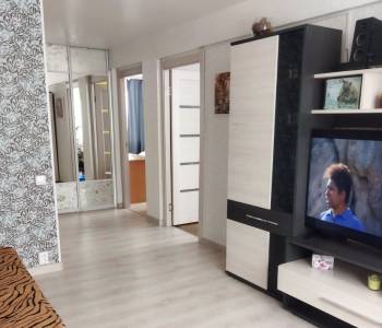 Продается Многокомнатная квартира, 89,8 м²