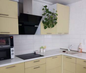 Продается Многокомнатная квартира, 89,8 м²