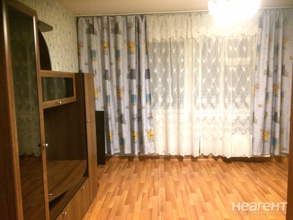 Сдается 1-комнатная квартира, 41 м²