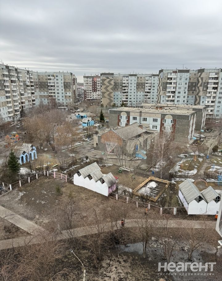 Продается Многокомнатная квартира, 80,3 м²