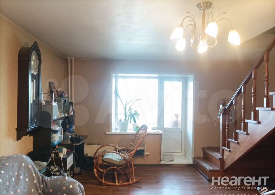 Продается Многокомнатная квартира, 120 м²