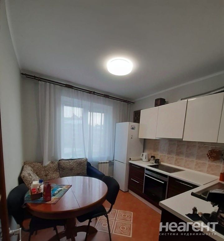 Продается 2-х комнатная квартира, 54 м²