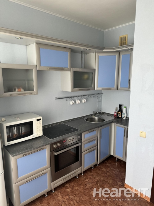 Сдается 2-х комнатная квартира, 60 м²