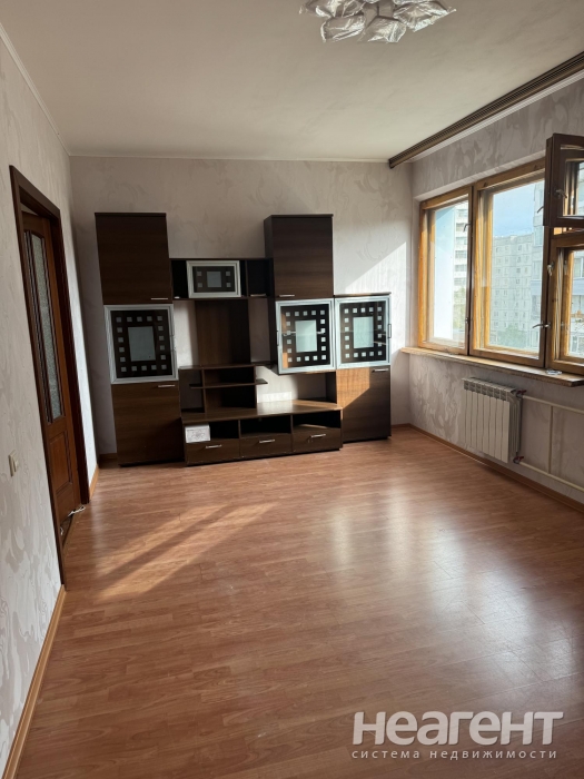 Сдается 2-х комнатная квартира, 60 м²