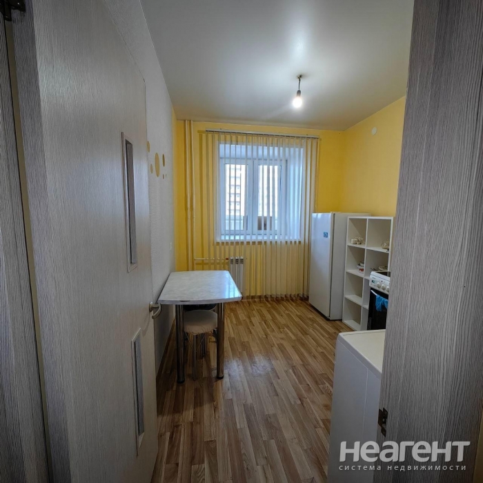 Сдается 1-комнатная квартира, 37 м²