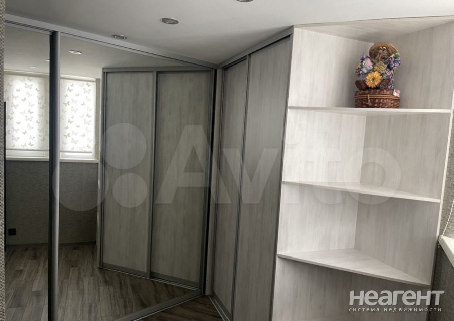 Продается 3-х комнатная квартира, 61 м²