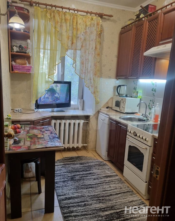 Продается 3-х комнатная квартира, 64 м²