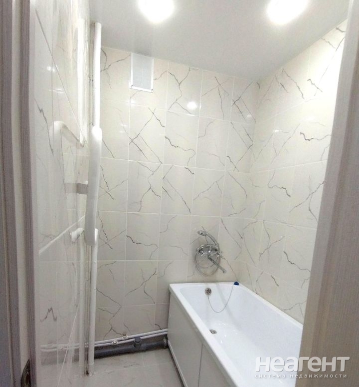 Продается 2-х комнатная квартира, 42 м²