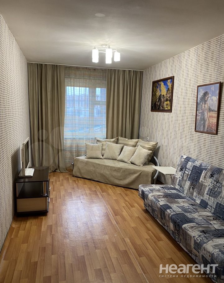 Сдается 1-комнатная квартира, 37,3 м²