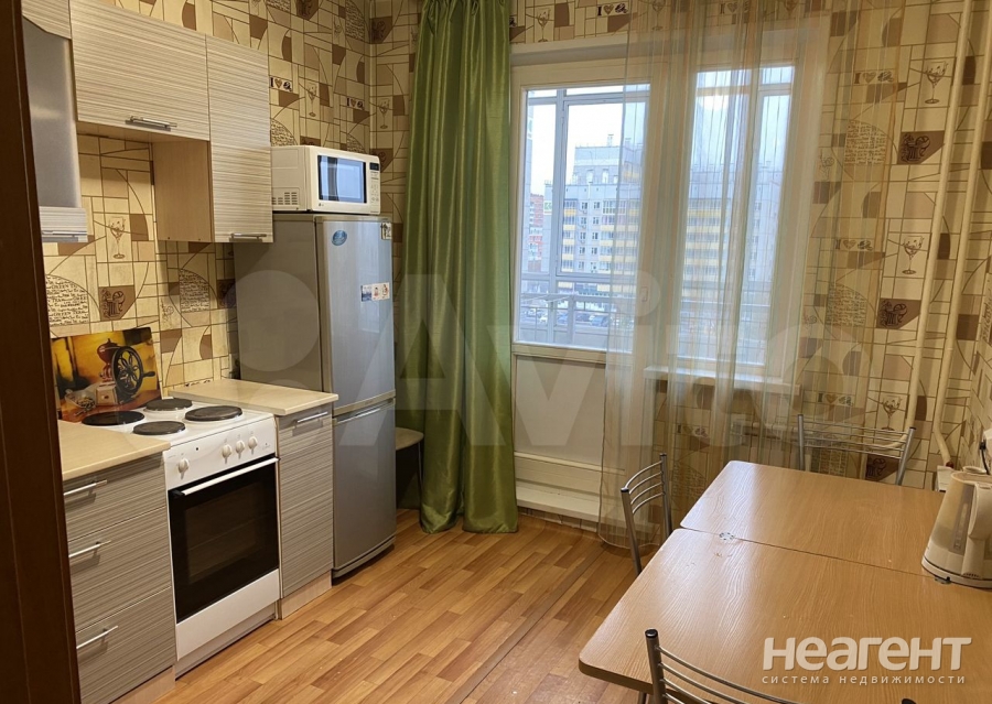 Сдается 1-комнатная квартира, 37,3 м²