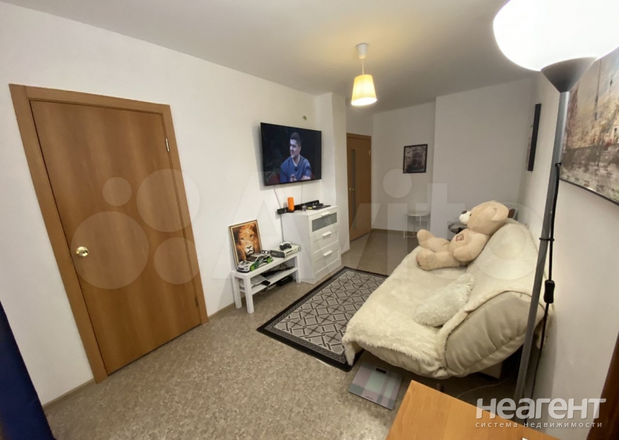 Продам 1-ком. квартиру, Свердловский, ул. Лесников