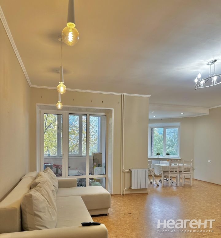 Продается 3-х комнатная квартира, 150 м²