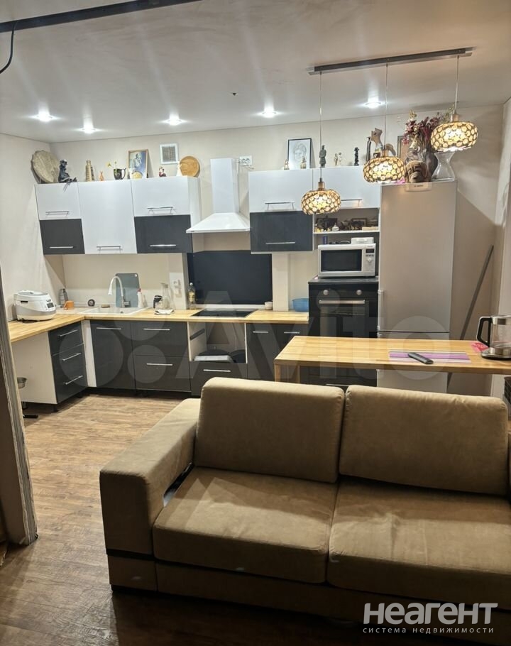 Продается 1-комнатная квартира, 39,9 м²