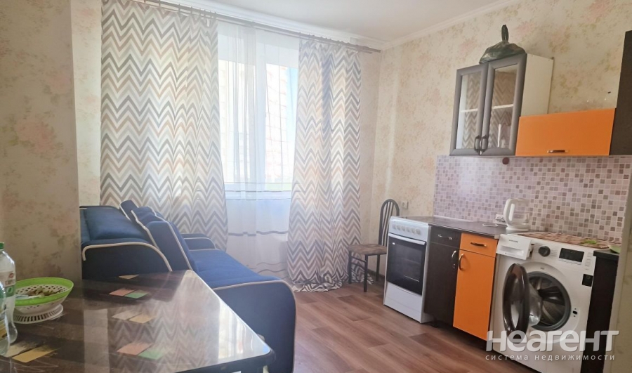 Сдается 1-комнатная квартира, 41 м²