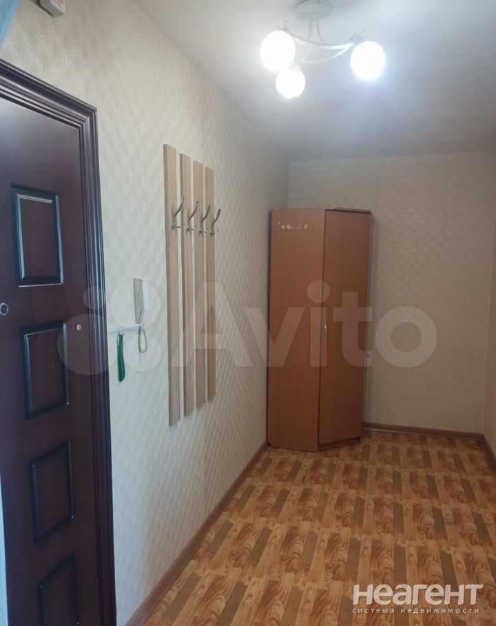 Продается 1-комнатная квартира, 43 м²