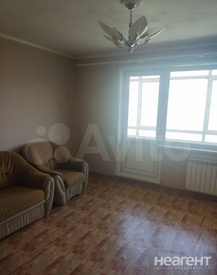 Продается 1-комнатная квартира, 43 м²