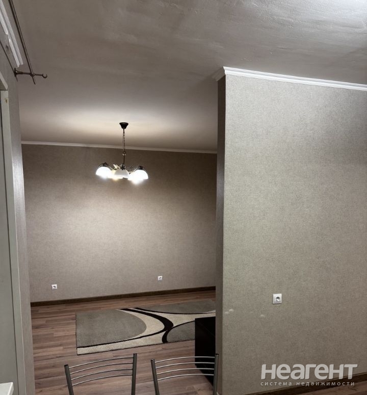 Сдается 2-х комнатная квартира, 63 м²