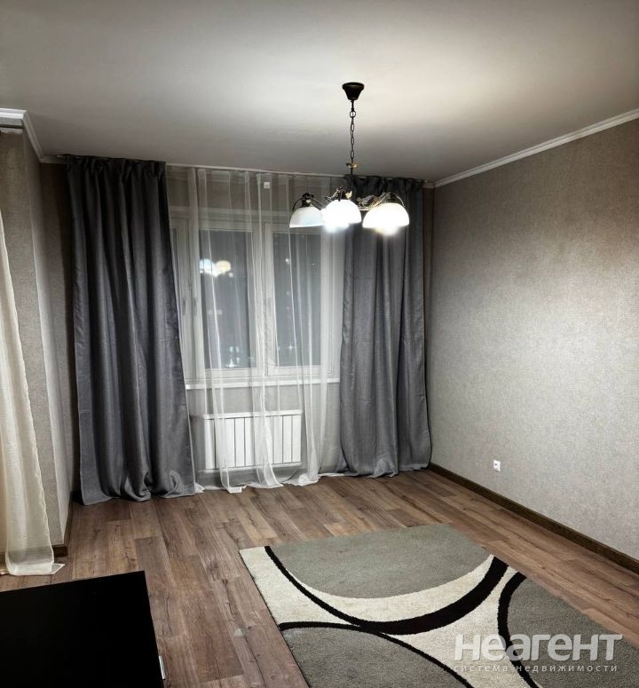 Сдается 2-х комнатная квартира, 63 м²