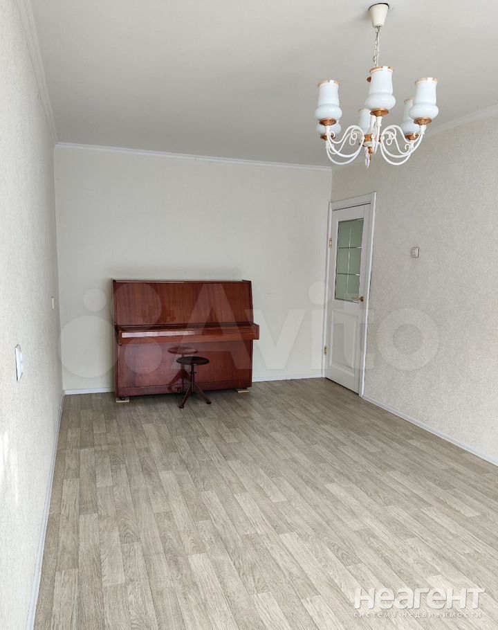 Продается 3-х комнатная квартира, 61 м²