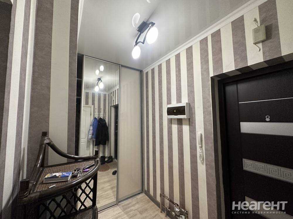 Сдается 1-комнатная квартира, 32,9 м²