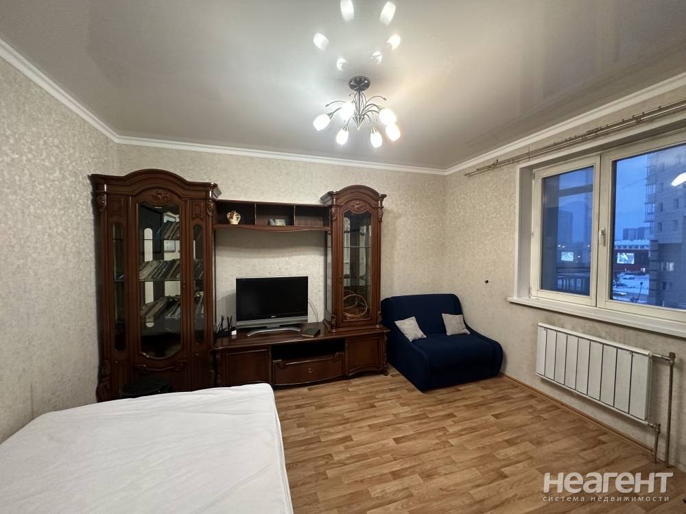 Сдается 1-комнатная квартира, 32,9 м²