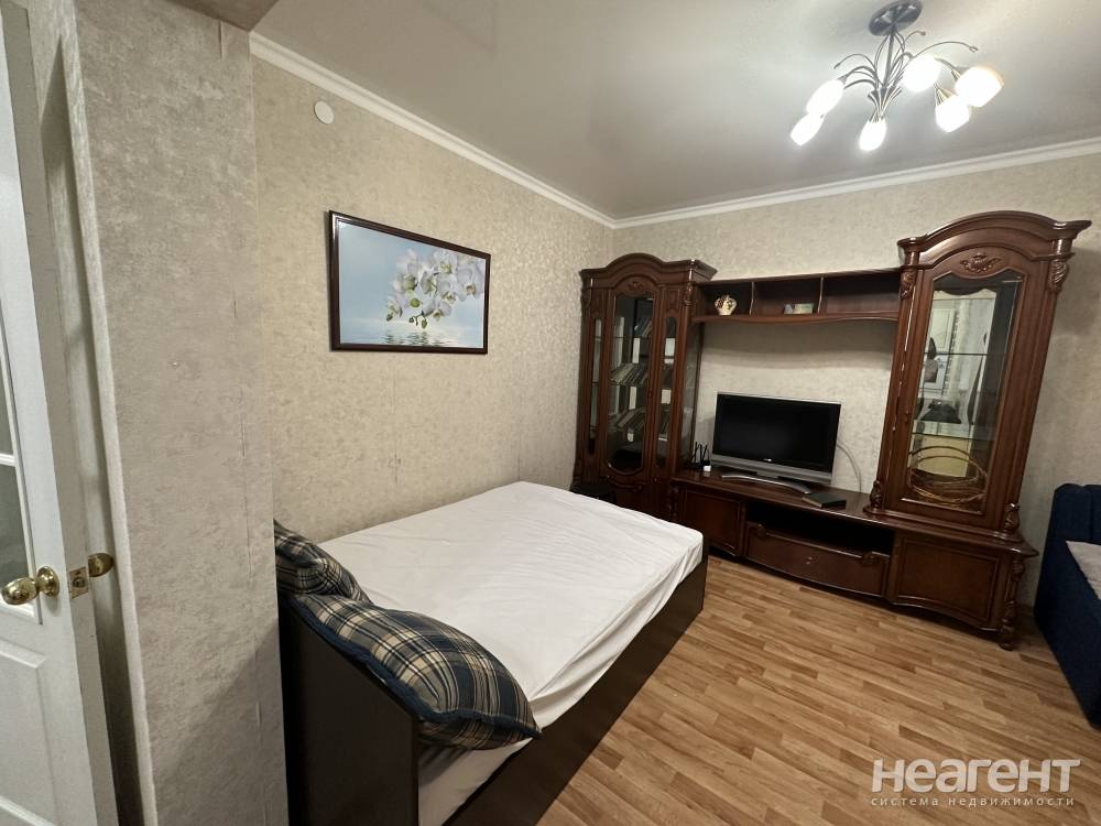 Сдается 1-комнатная квартира, 32,9 м²